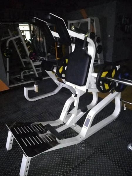 هامر سكوات عمودي V Squat - Image 2