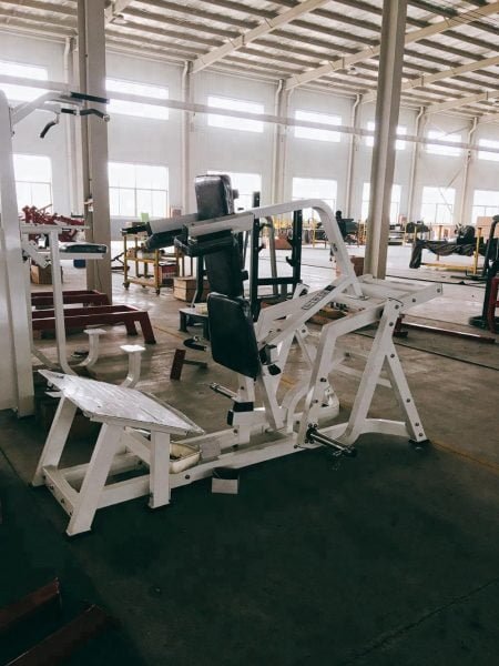 هامر سكوات عمودي V Squat - Image 3